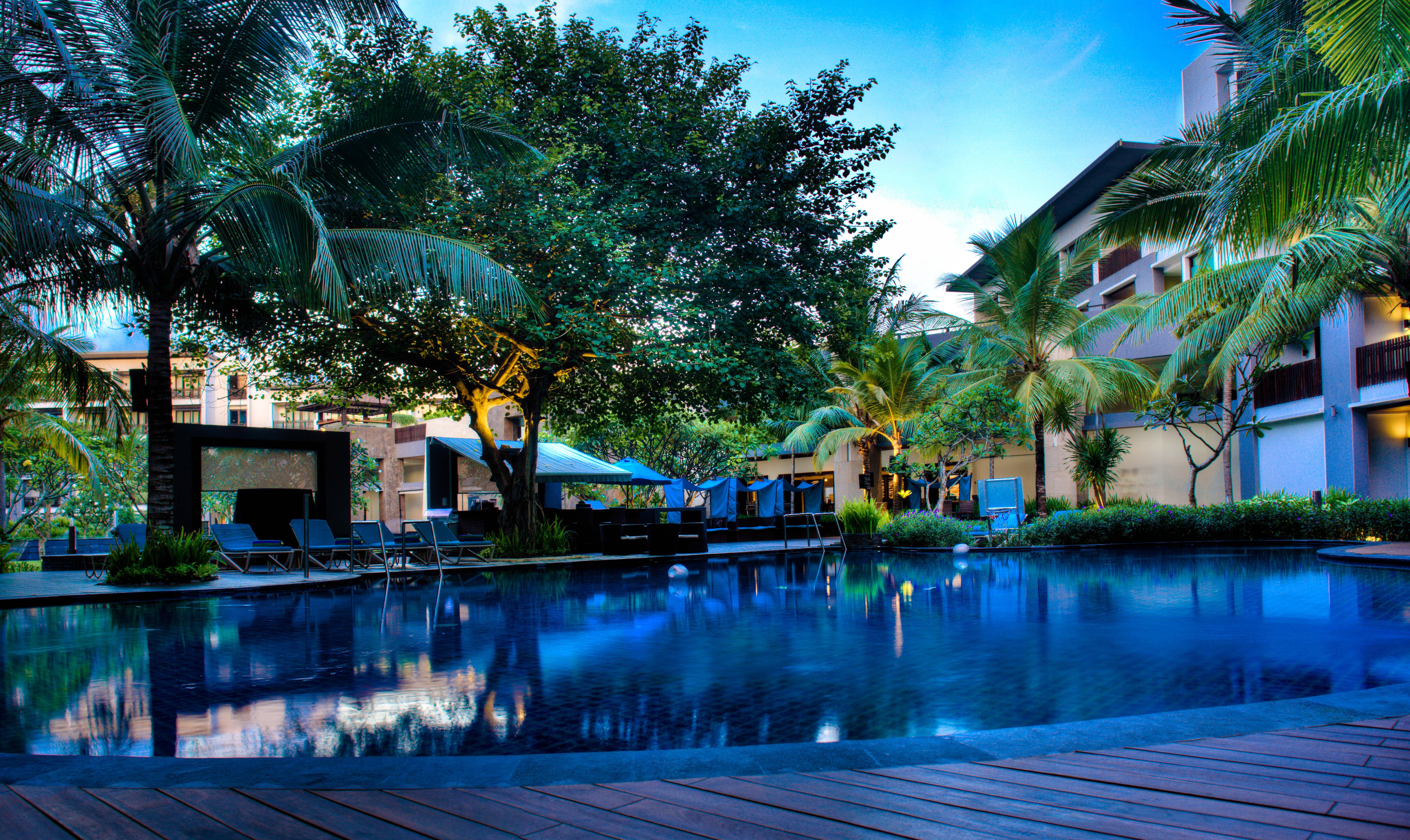 Pullman Bali Legian Beach Exterior photo The swimming pool at the hotel