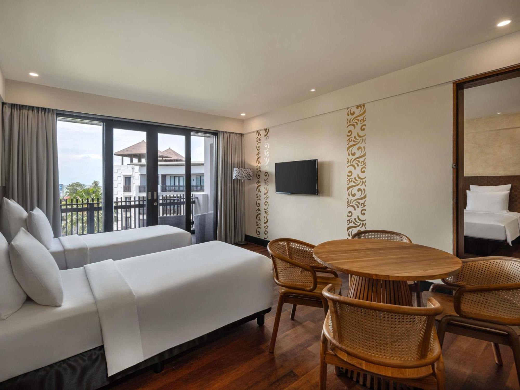 Pullman Bali Legian Beach Exterior photo