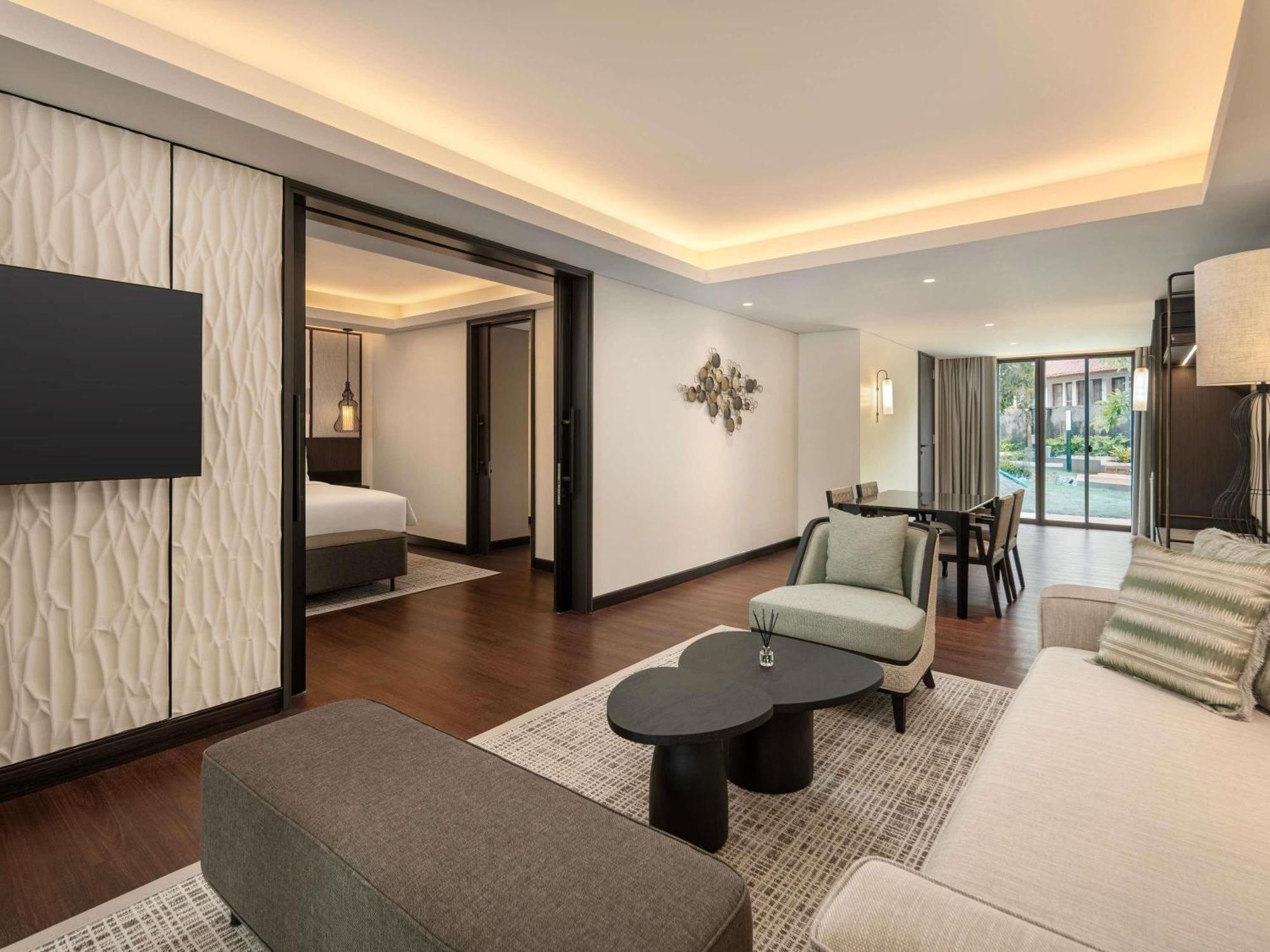 Pullman Bali Legian Beach Exterior photo