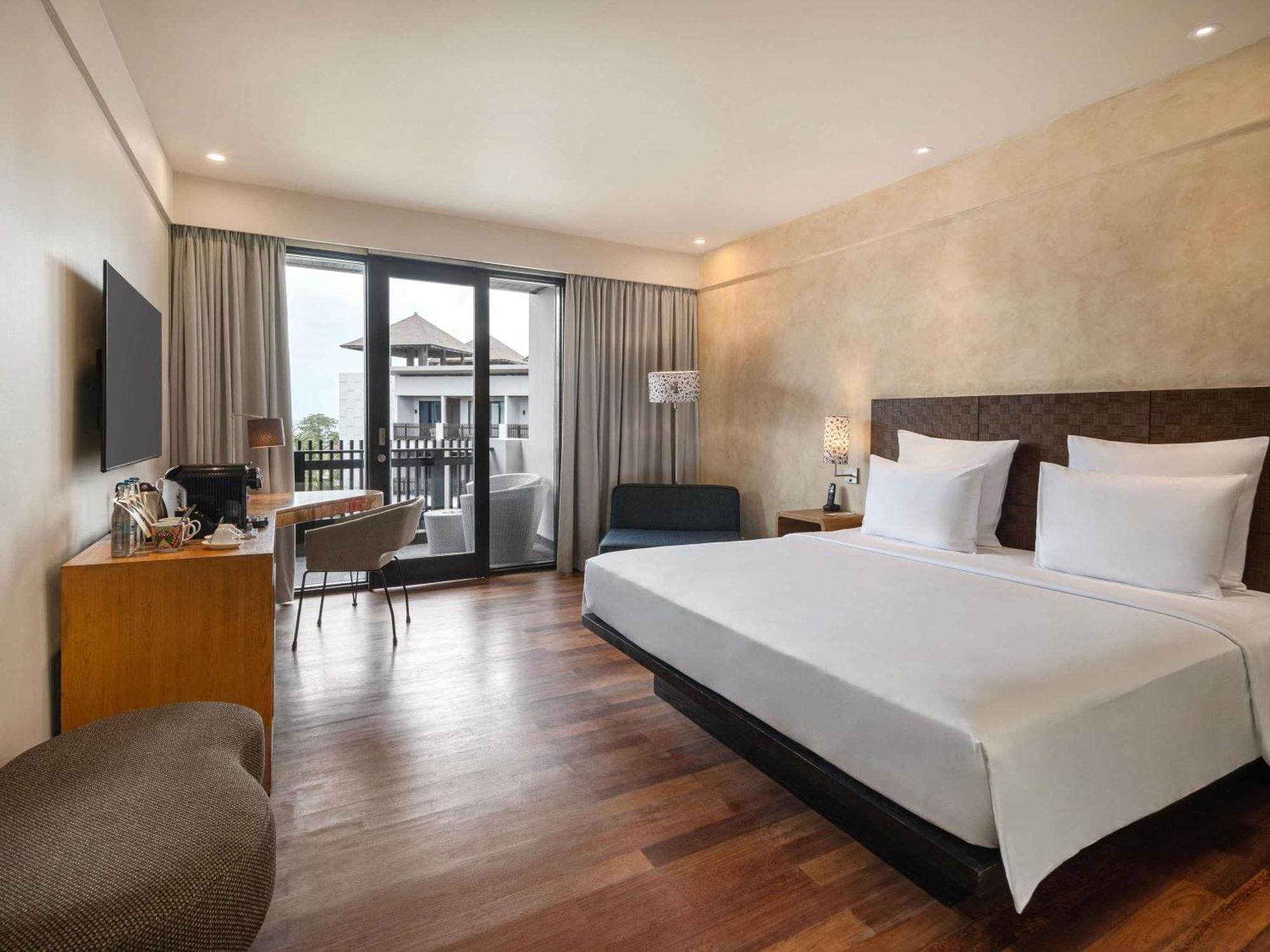 Pullman Bali Legian Beach Exterior photo