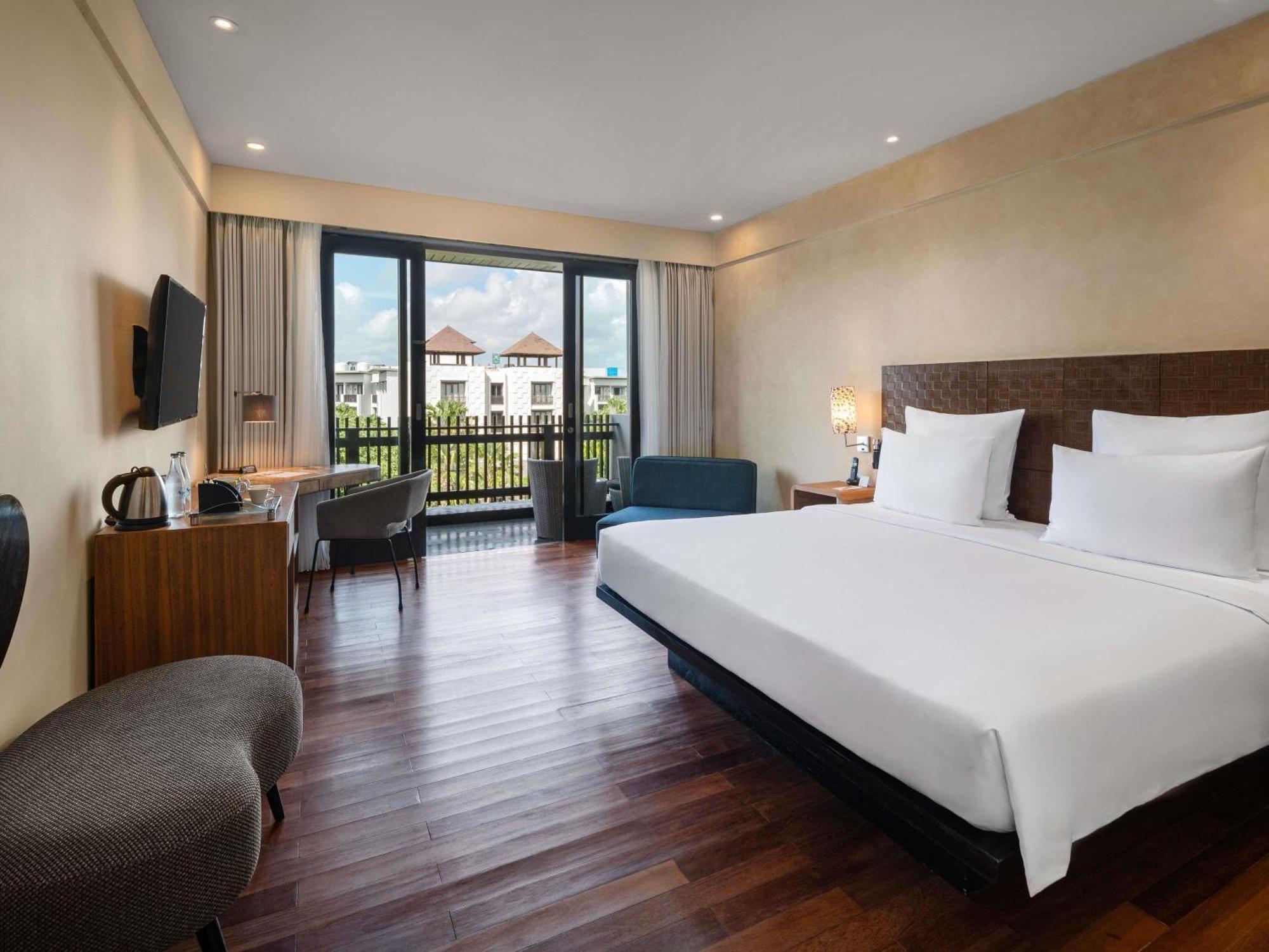 Pullman Bali Legian Beach Exterior photo