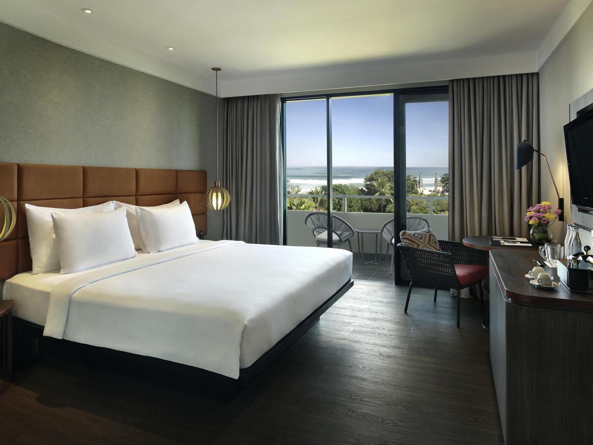 Pullman Bali Legian Beach Exterior photo