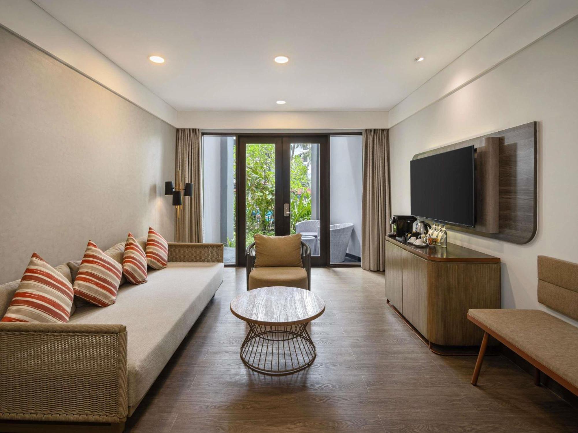 Pullman Bali Legian Beach Exterior photo